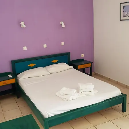 Mikes * Georgioúpoli